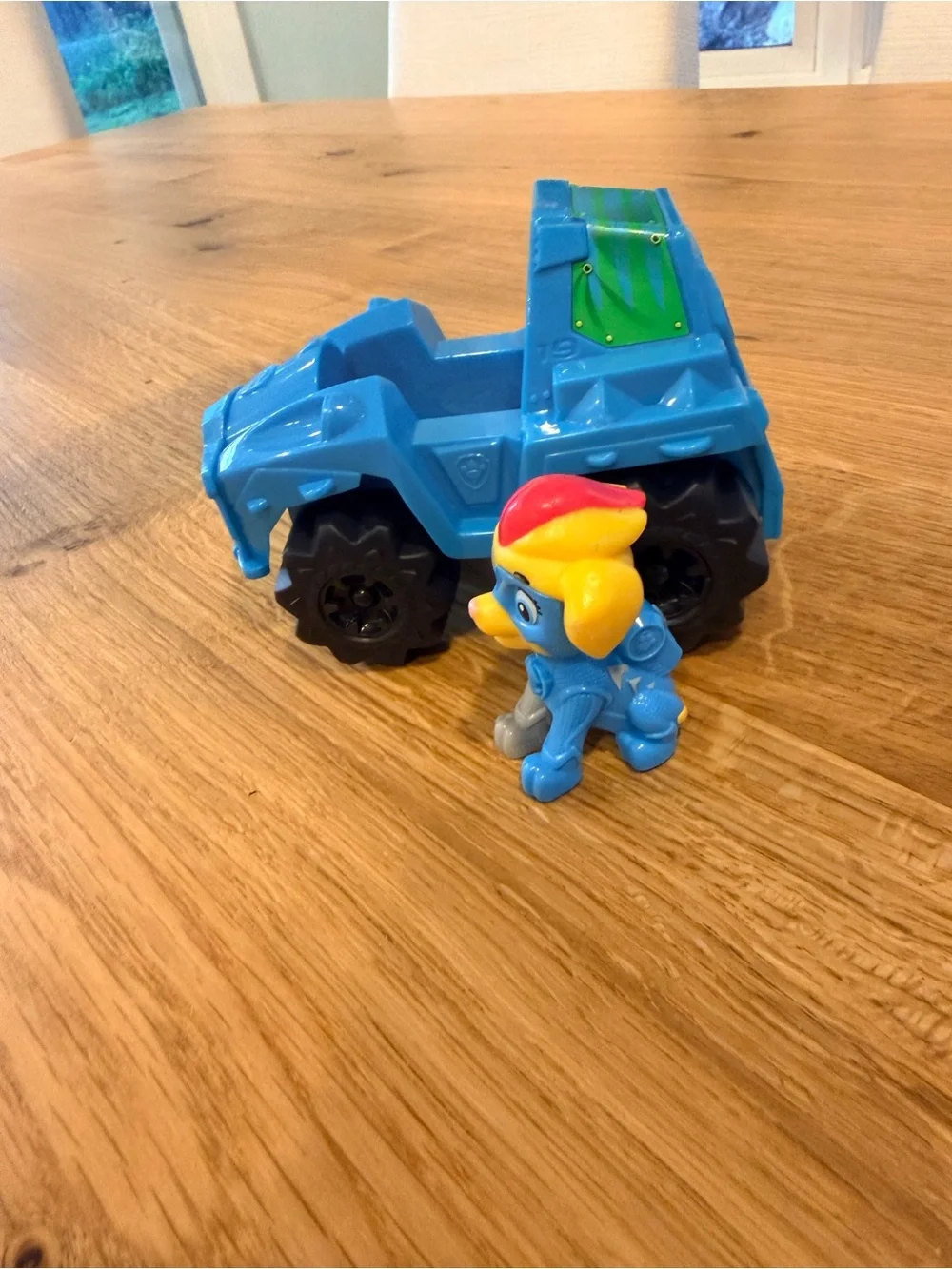 Paw Patrol Tuck - Mighty Twin with his Blue push-along racer